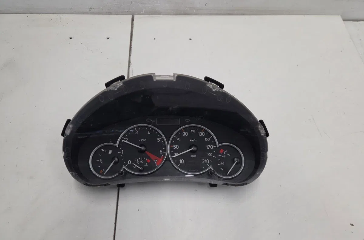 Compteur PEUGEOT 206 PHASE 2 occasion — photo 2