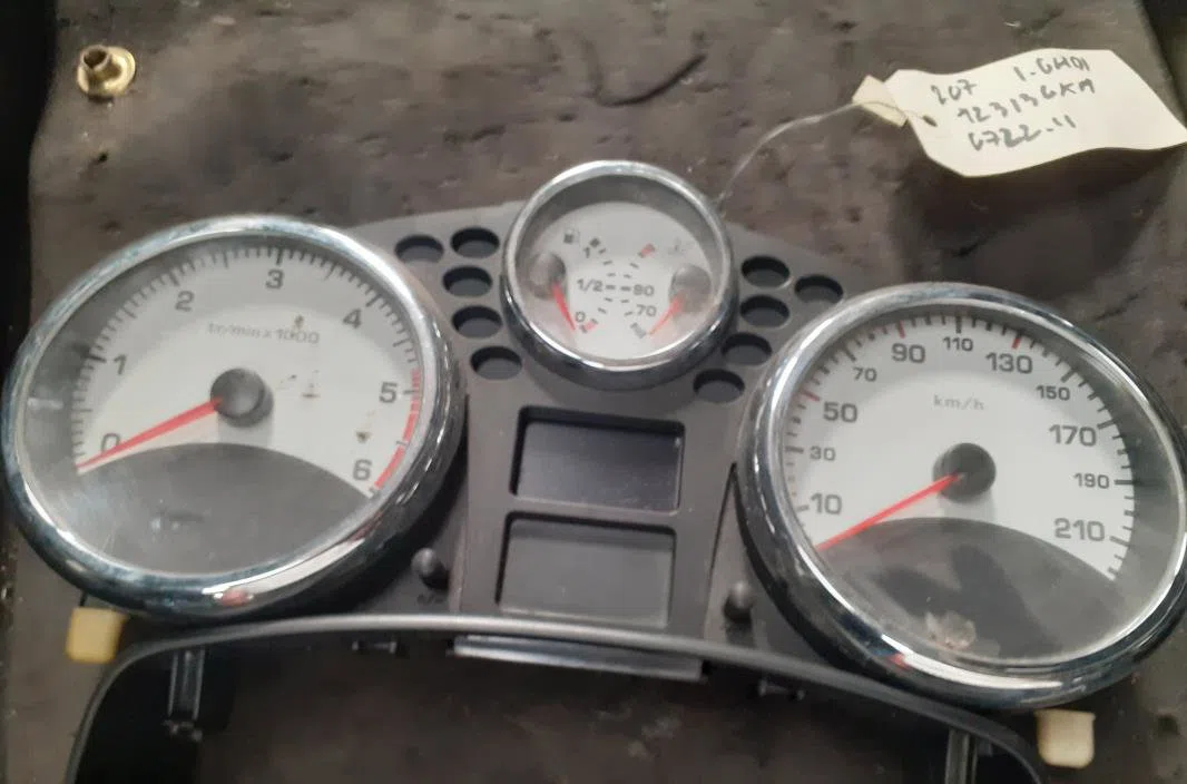 Compteur Peugeot 207-207 (WA_, WC_) 1.6 hdi (2006-2013) 5 portes occasion