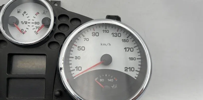 Compteur PEUGEOT 207 PHASE 1 BREAK occasion