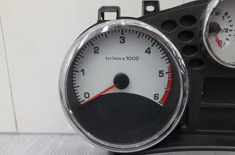 Compteur PEUGEOT 207 PHASE 1 occasion — photo 2