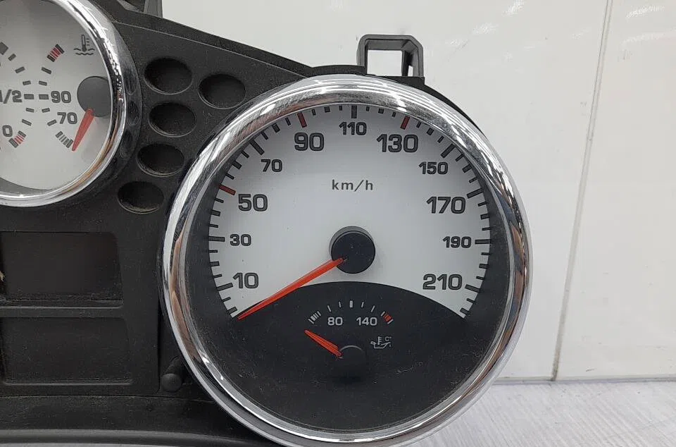 Compteur PEUGEOT 207 PHASE 1 occasion — photo 3