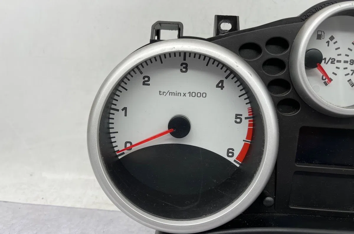 Compteur PEUGEOT 207 PHASE 2 occasion — photo 2