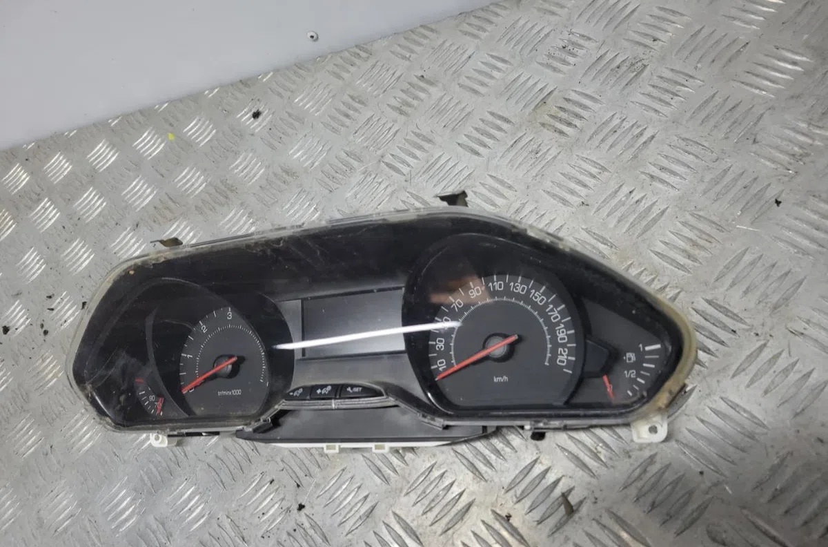 Compteur PEUGEOT 208 1 PHASE 1 occasion
