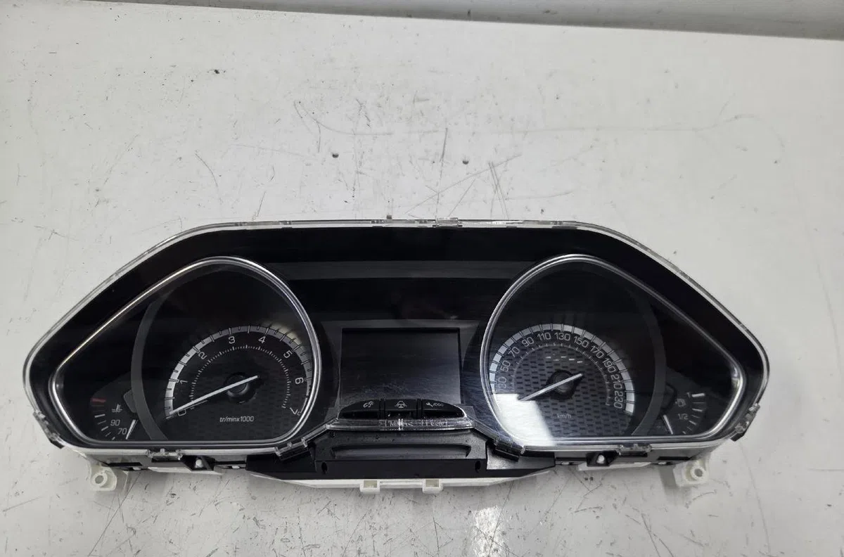 Compteur PEUGEOT 208 1 PHASE 2 occasion — photo 3