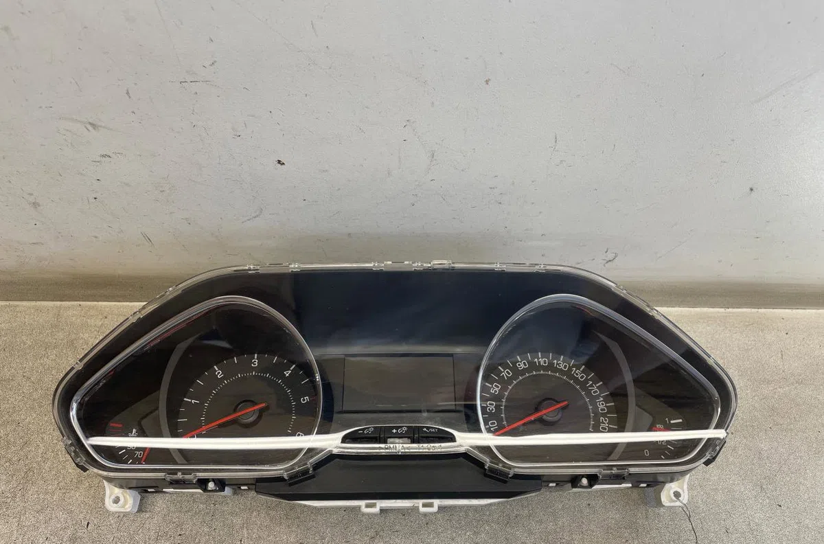 Compteur Peugeot 208 I (CA_, CC_) 1.4 hdi (2012) 3 portes occasion