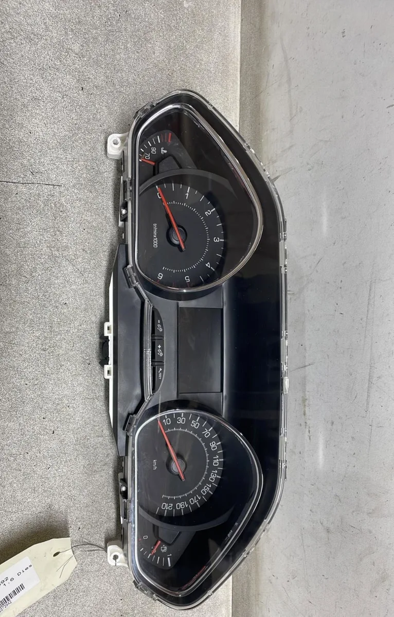 Compteur Peugeot 208 I (CA_, CC_) 1.6 hdi (2012) 5 portes occasion