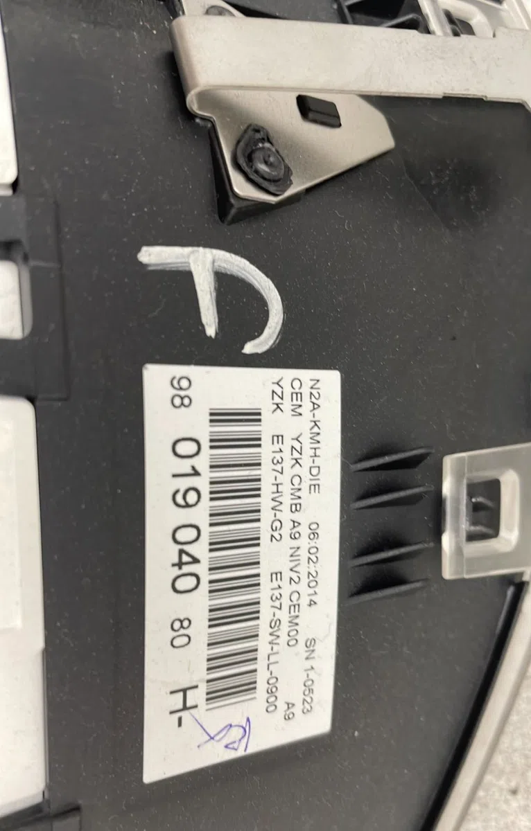Compteur Peugeot 208 I (CA_, CC_) 1.6 hdi (2012) 5 portes occasion — photo 2