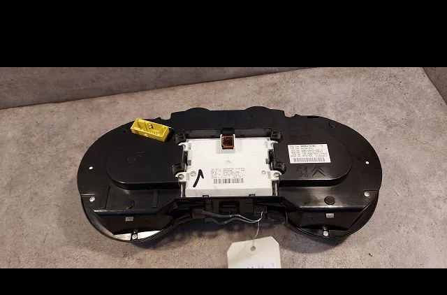 Compteur Peugeot 3008 Monospace (0U_) 1.6 hdi (2009-2016) 5 portes occasion