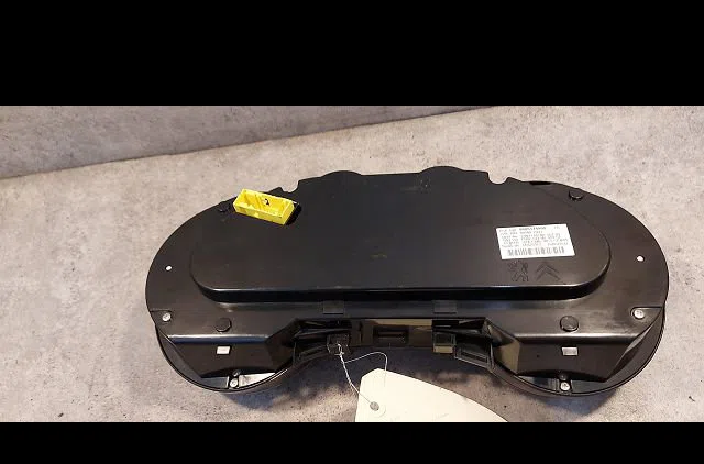 Compteur Peugeot 3008 Monospace (0U_) 2.0 hdi 150 - bluehdi 150 (2009-2016) 5 portes occasion — photo 2