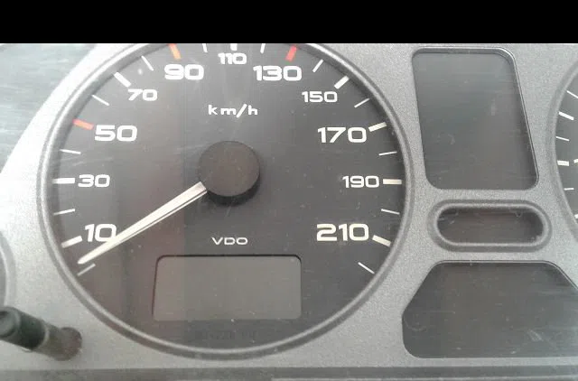 Compteur Peugeot 306 3-5 portes (7A, 7C, N3, N5) 2.0 hdi 90 (1999-2002) occasion — photo 2