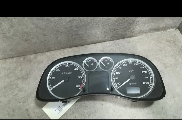 Compteur Peugeot 307 (3A-C) 2.0 hdi 90 (2000-2007) 5 portes occasion — photo 4