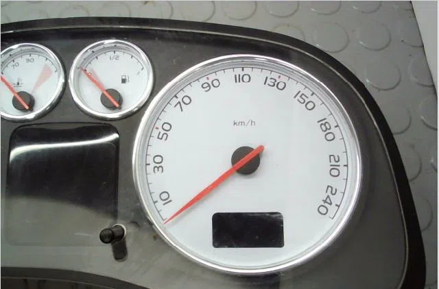 Compteur Peugeot 307 CC (3B) 2.0 16v (2003-2005) 2 portes occasion