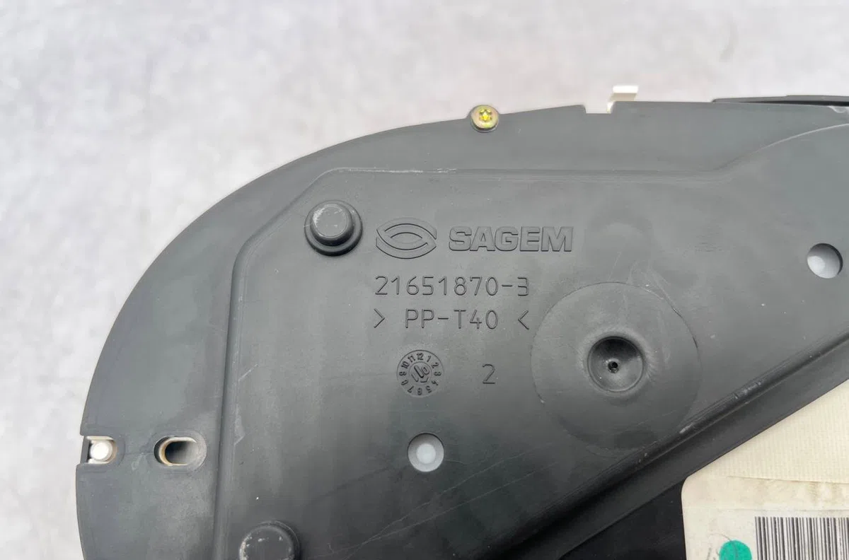 Compteur PEUGEOT 307 PHASE 1 occasion — photo 4