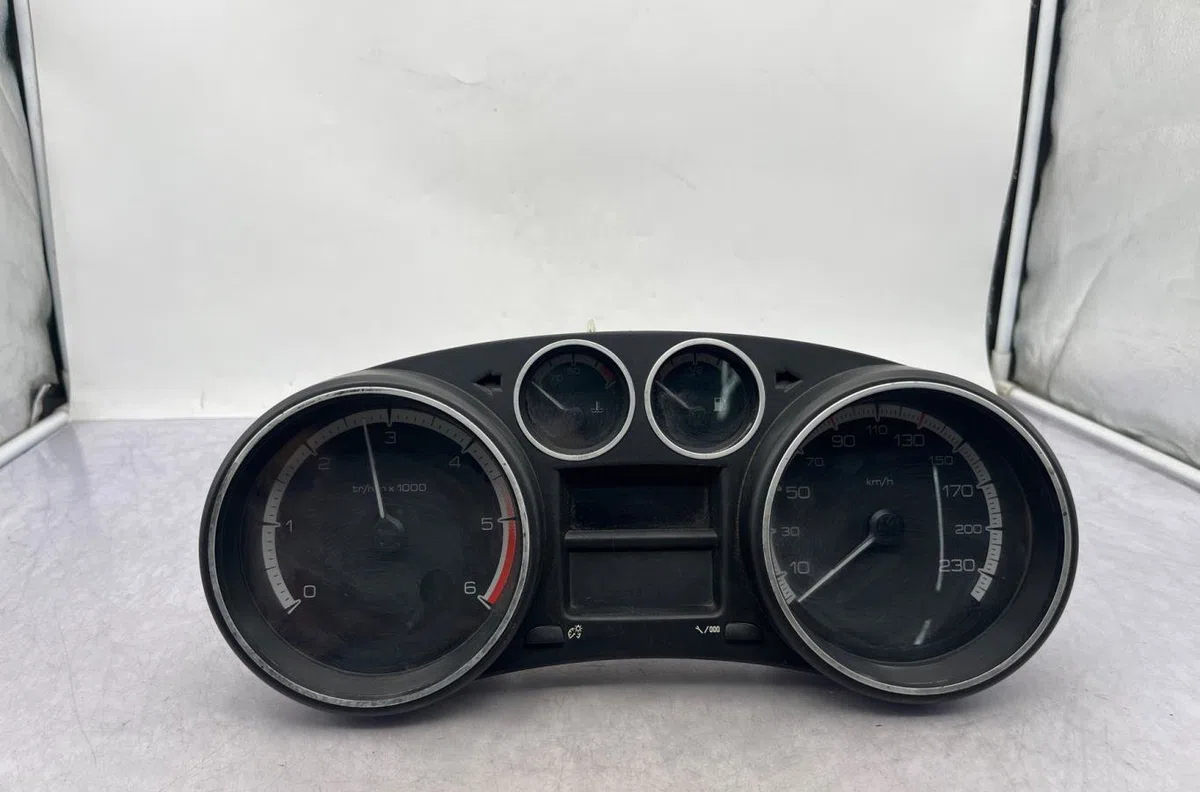 Compteur PEUGEOT 308 1 PHASE 1 occasion — photo 3