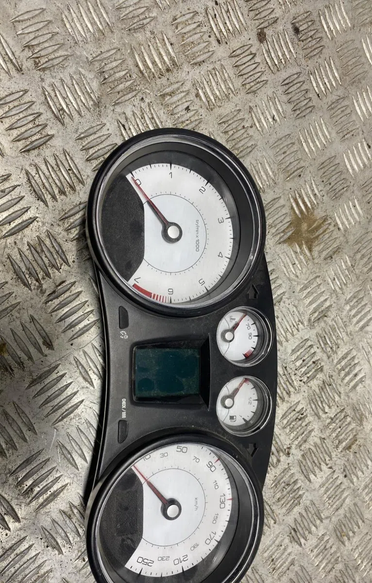 Compteur PEUGEOT 308 1 PHASE 2 occasion — photo 2