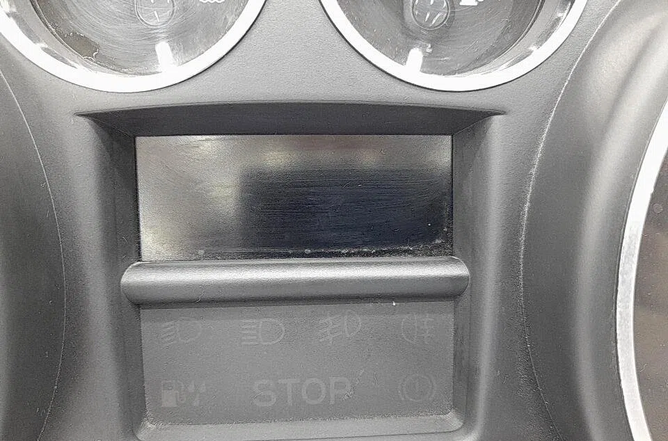 Compteur PEUGEOT 308 1 SW PHASE 2 BREAK occasion — photo 2