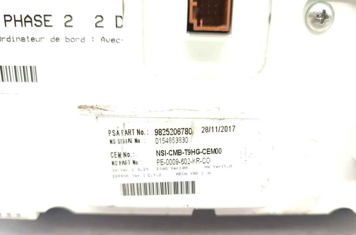 Compteur PEUGEOT 308 2 PHASE 2 occasion — photo 4