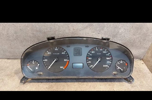 Compteur Peugeot 406 (8B) 2.0 hdi 110 (1998-2001) 4 portes occasion