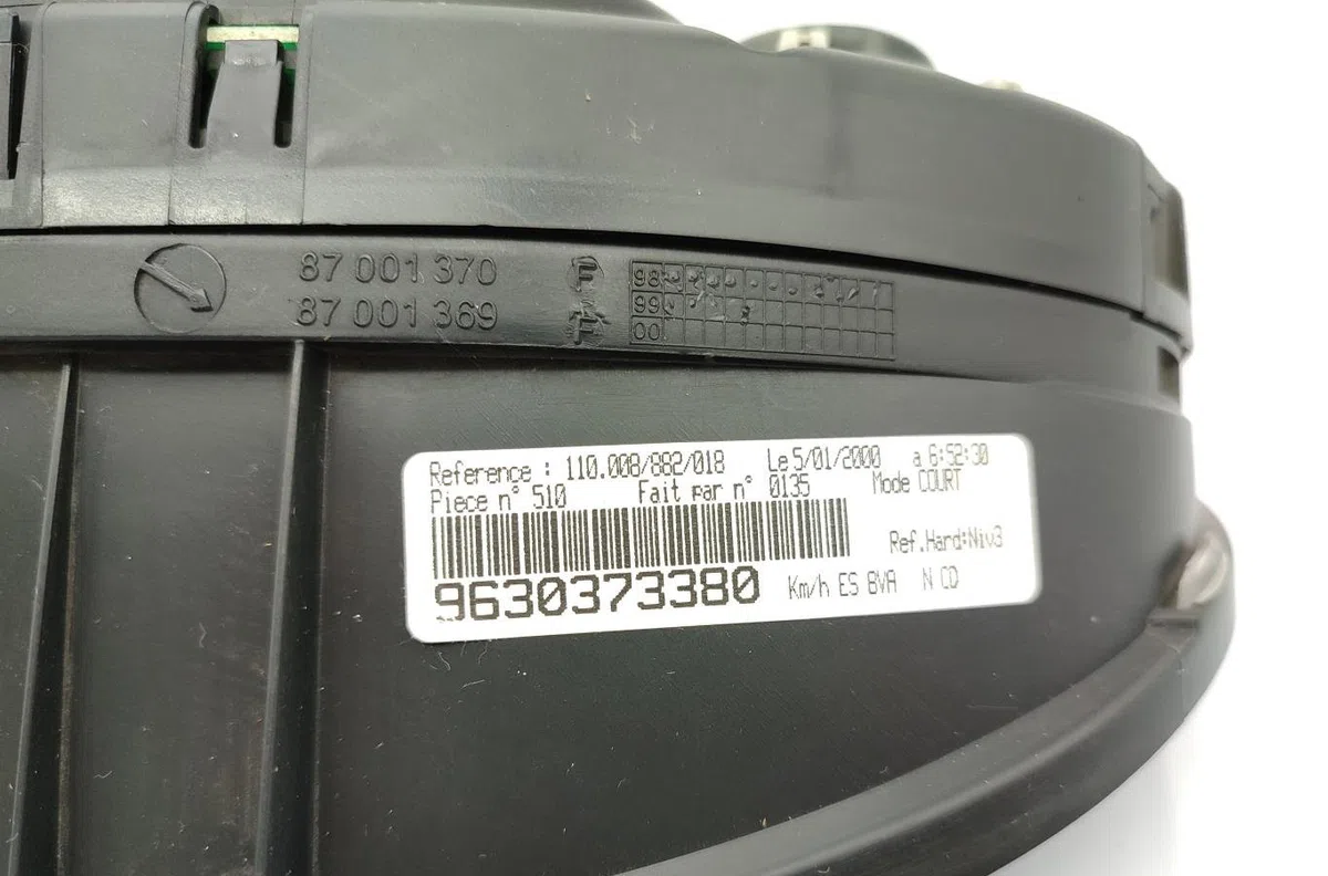 Compteur PEUGEOT 406 COUPE occasion — photo 4