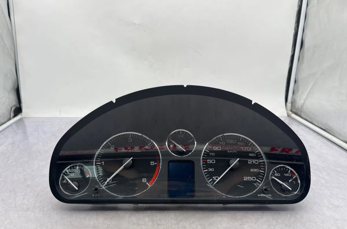 Compteur PEUGEOT 407 PHASE 1 BREAK occasion