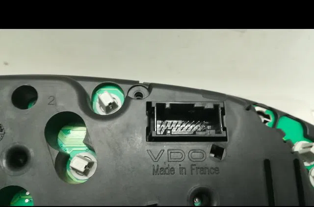 Compteur Peugeot 607 (9D, 9U) 2.2 hdi (2000-2006) occasion — photo 3