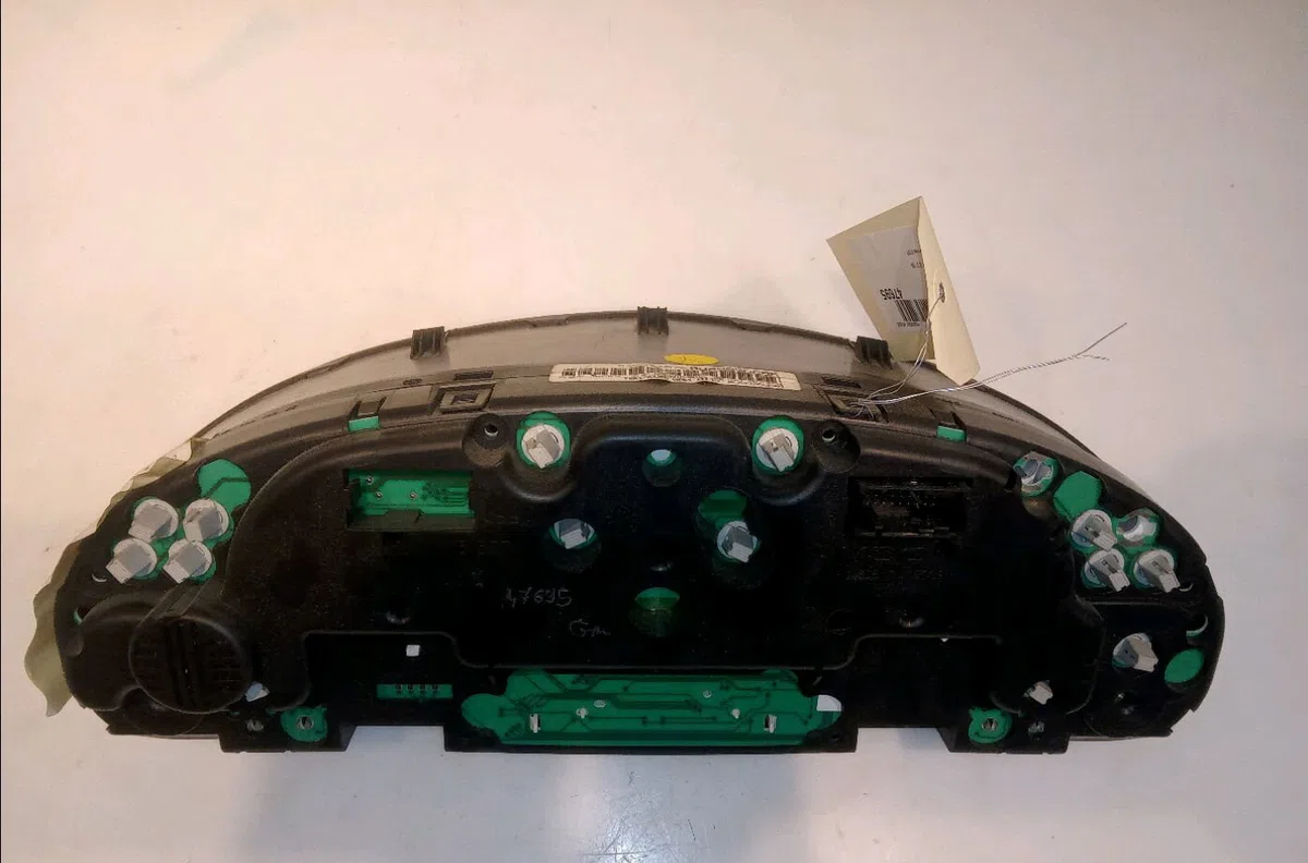 Compteur Peugeot 607 (9D, 9U) 3.0 v6 24v (2000-2004) occasion — photo 2