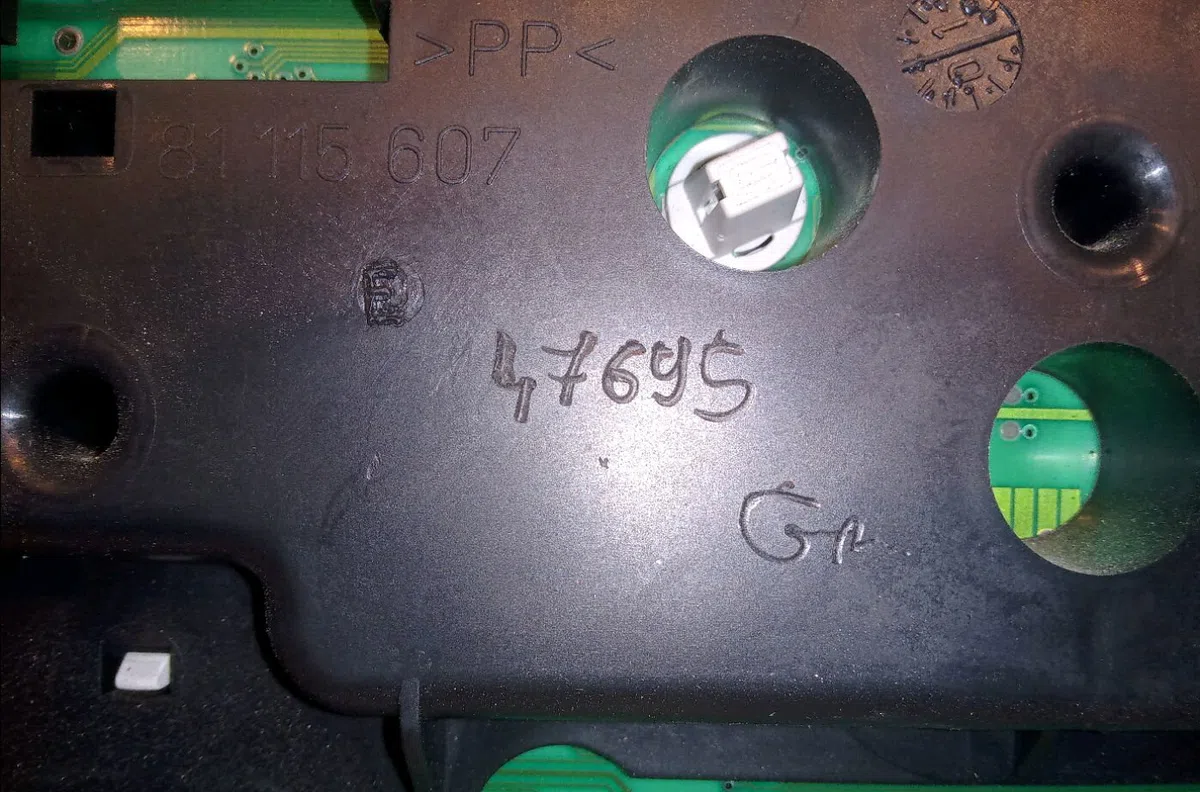 Compteur Peugeot 607 (9D, 9U) 3.0 v6 24v (2000-2004) occasion — photo 4