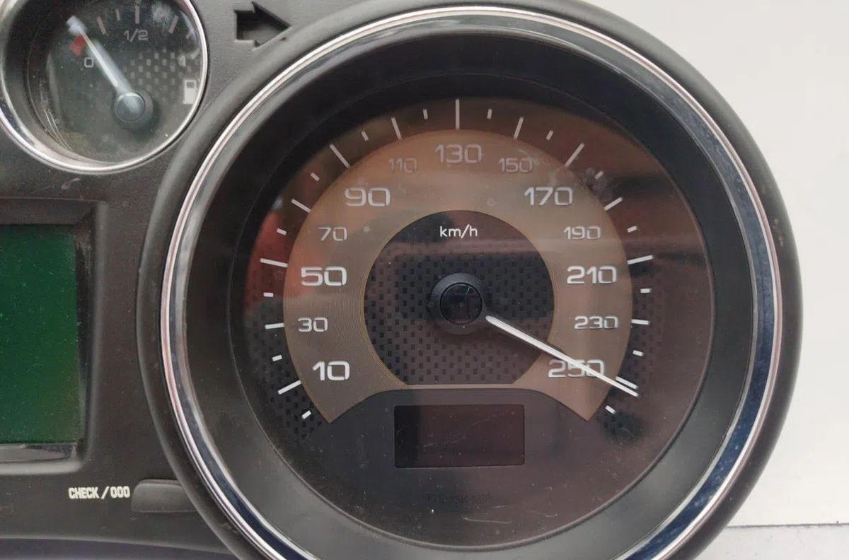 Compteur PEUGEOT RCZ PHASE 1 COUPE occasion — photo 3