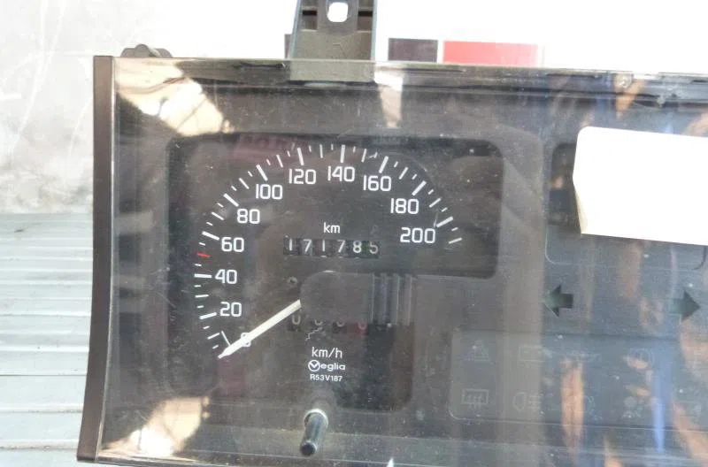 Compteur RENAULT CLIO 1 PHASE 2 occasion — photo 2