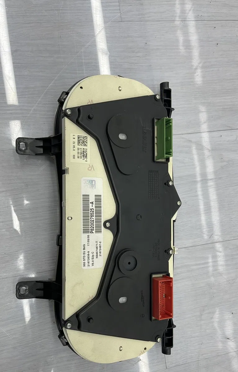 Compteur RENAULT CLIO 2 PHASE 2 occasion — photo 2