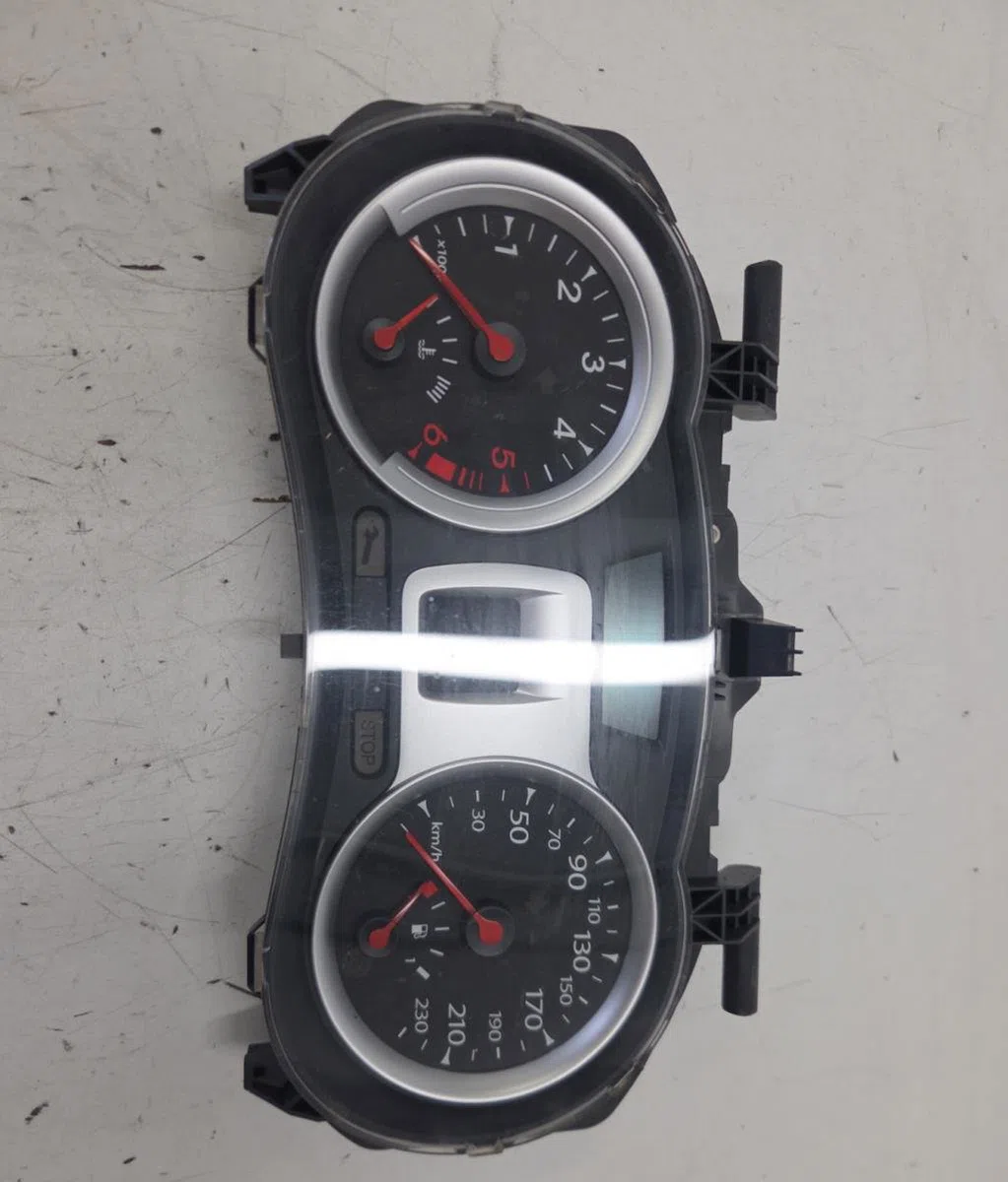 Compteur RENAULT CLIO 3 PHASE 2 BREAK occasion — photo 2