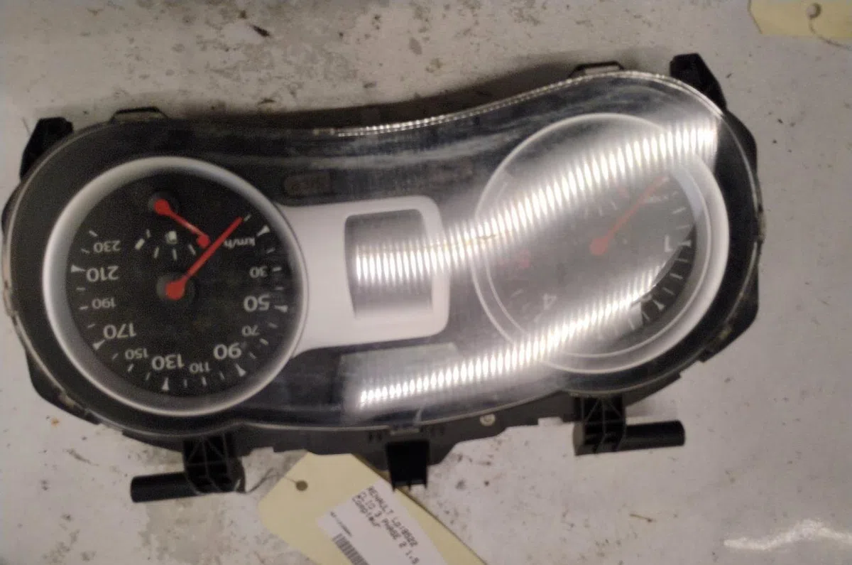 Compteur RENAULT CLIO 3 PHASE 2 occasion — photo 3