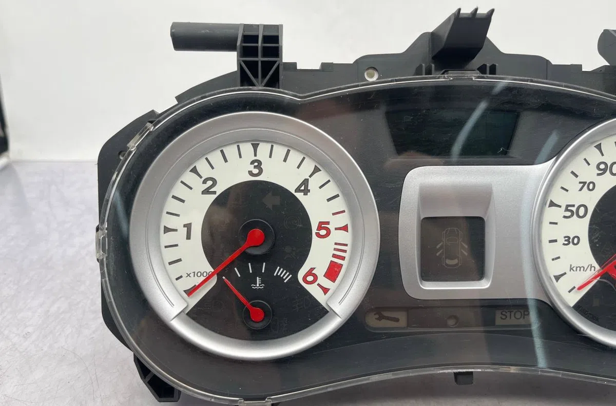 Compteur RENAULT CLIO 3 PHASE 2 occasion — photo 4