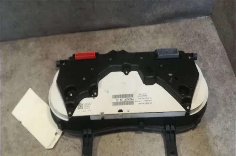 Compteur Renault CLIO II (BB_, CB_) 1.5 dci (b-cb08) (2001-2005) 5 portes occasion — photo 2