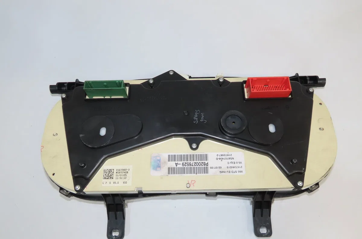 Compteur Renault CLIO II (BB_, CB_) 1.6 16v (bb01, bb0h, bb0t, bb14, bb1d, bb1r, bb2kl, bb3g... (1998-2005) occasion — photo 2