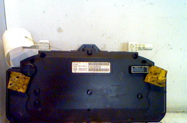 Compteur RENAULT CLIO III 2011 occasion — photo 2