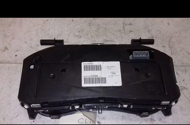 Compteur Renault CLIO III (BR0-1, CR0-1) 1.5 dci (c-br0g, c-br1g) (2005-2012) 5 portes occasion — photo 2