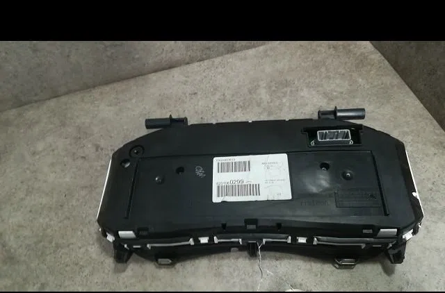 Compteur Renault CLIO III (BR0-1, CR0-1) 1.5 dci (c-br0g, c-br1g) (2005-2012) 5 portes occasion — photo 2