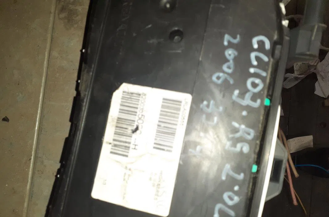 Compteur Renault CLIO III (BR0-1, CR0-1) 2.0 16v sport (cr0n, cr1p) (2006-2012) occasion — photo 2
