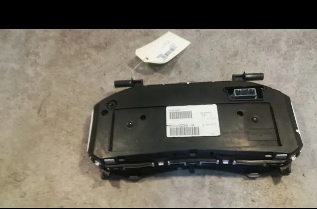 Compteur Renault CLIO III Grandtour (KR0-1_) 1.5 dci (2010-2012) occasion — photo 2