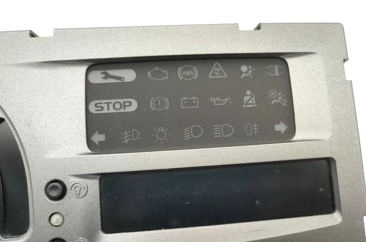 Compteur RENAULT GRAND MODUS PHASE 2 occasion — photo 2