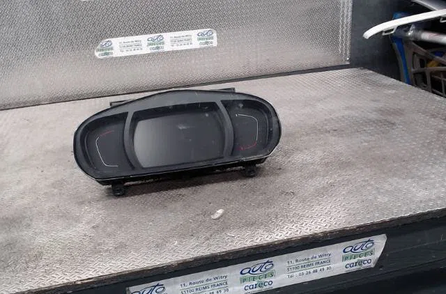 Compteur RENAULT GRAND SCENIC 4 occasion — photo 2