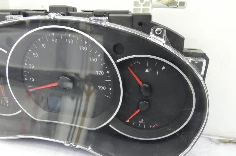 Compteur RENAULT KANGOO 2 PHASE 2 occasion — photo 4