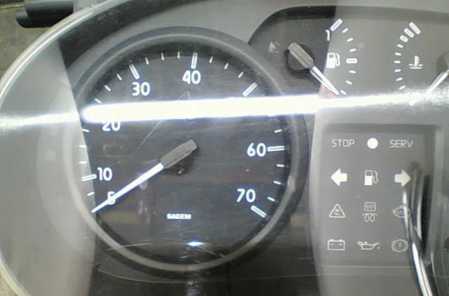 Compteur Renault KANGOO (KC0-1_) 1.2 16v (kc05, kc06, kc03, kc0t, kc0w, kc1d) (2001) occasion — photo 2