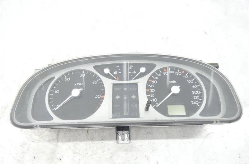 Compteur RENAULT LAGUNA 2 PHASE 1 BREAK occasion — photo 2