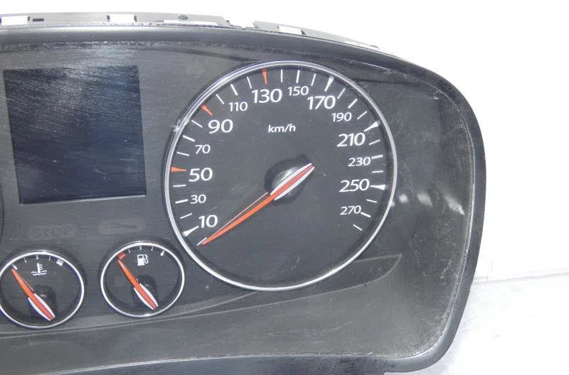 Compteur RENAULT LAGUNA 3 PHASE 2 BREAK occasion — photo 3