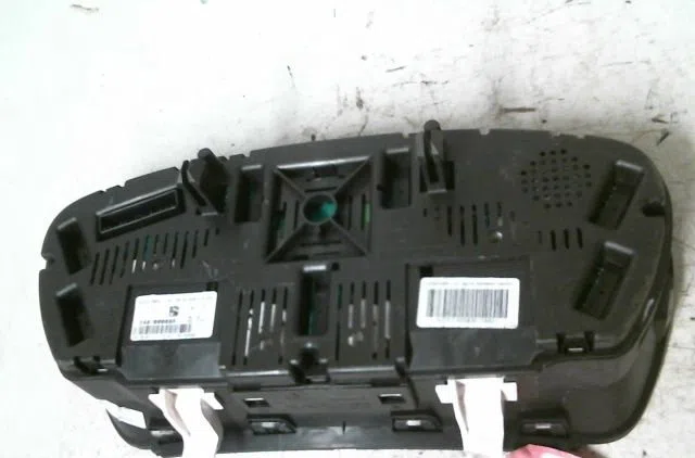 Compteur Renault LAGUNA III (BT0-1) 2.0 dci (bt01, bt08, bt09, bt0e, bt0k, bt12, bt1c, bt1d,... (2007-2015) 5 portes occasion — photo 2