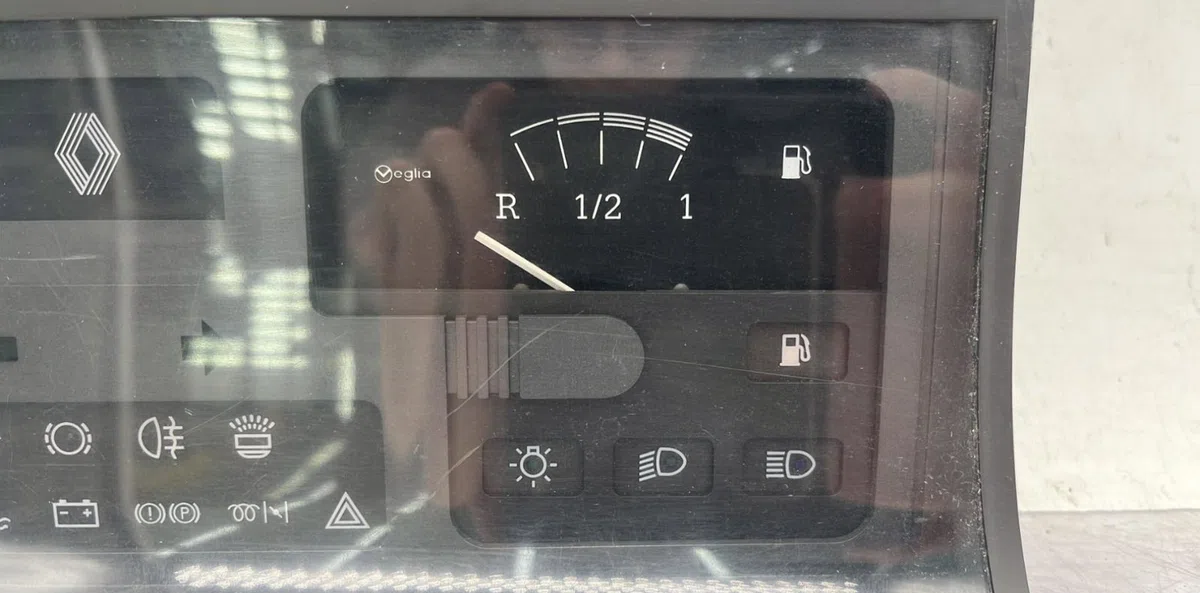 Compteur RENAULT MASTER 1 PHASE 2 occasion — photo 2