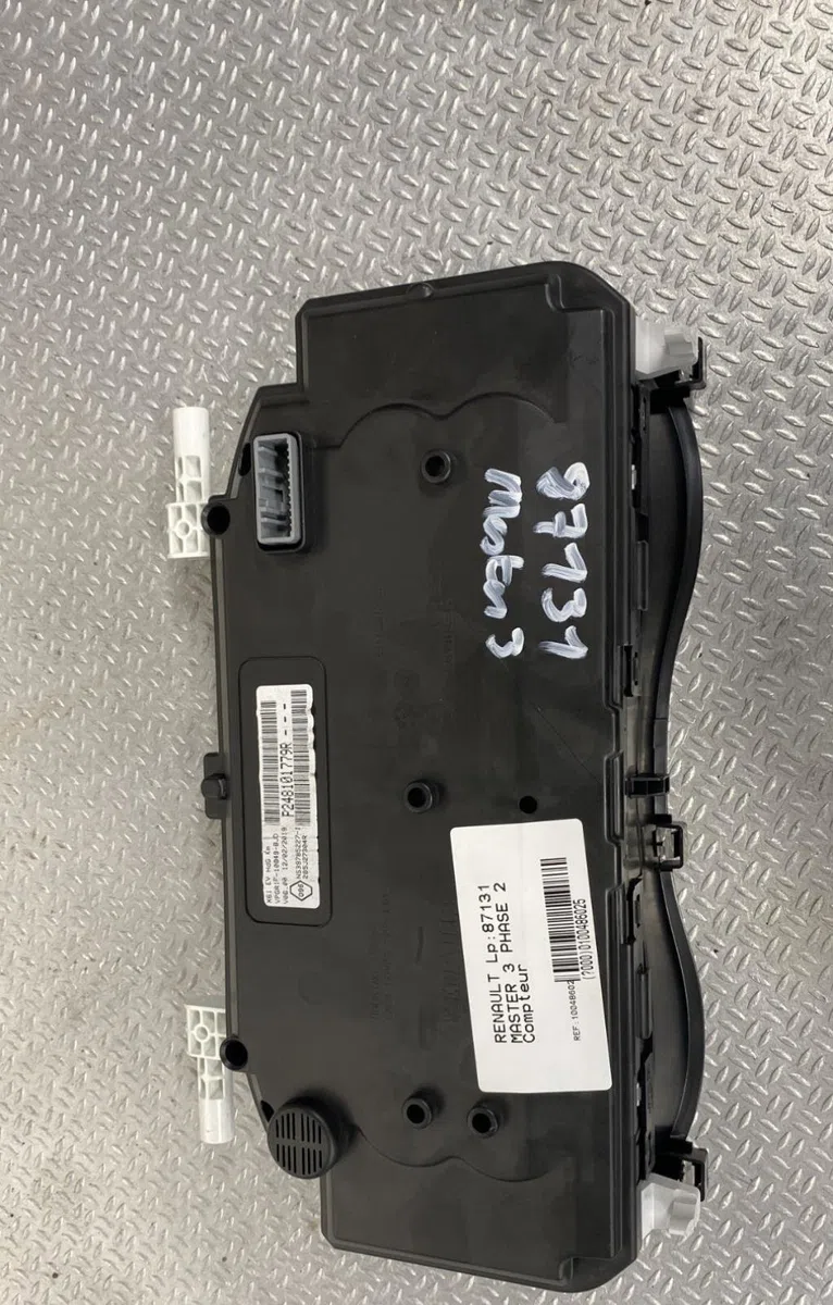 Compteur RENAULT MASTER 3  MASTER 3 PHASE 2 occasion — photo 2