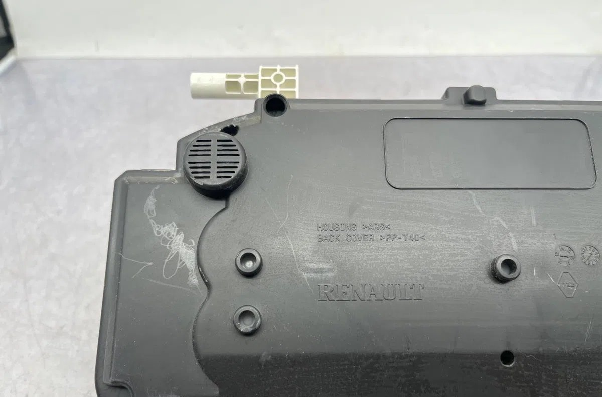 Compteur RENAULT MASTER 3 PHASE 2 occasion — photo 4
